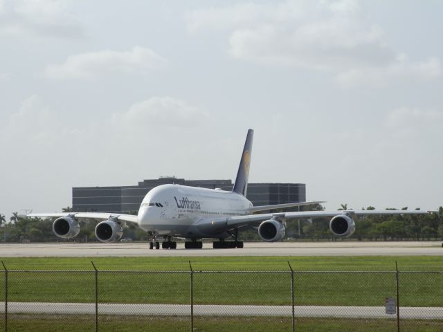 Airbus A380-800 (D-AIMF)