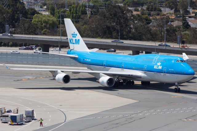 Boeing 747-400 (PH-BFL)