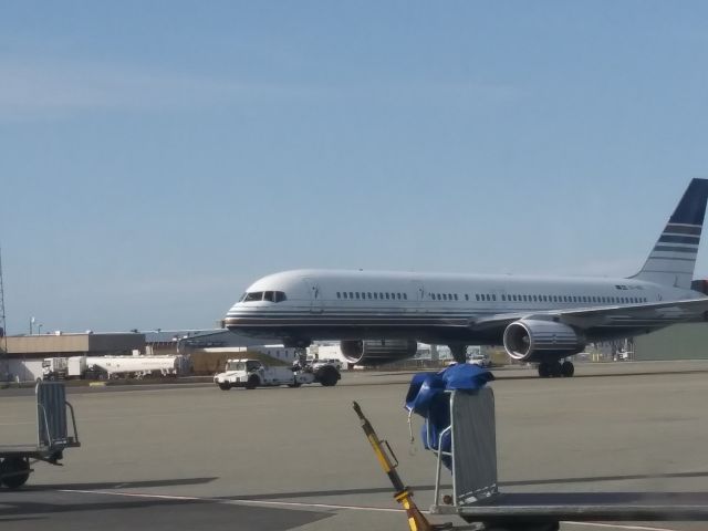 Boeing 757-200 (EC-HDS) - Privilege Style B757 with a tug.