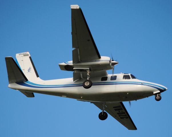 Aero Commander 500 (VH-DZC)