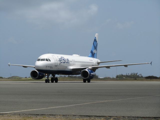 Airbus A320 (N649JB)