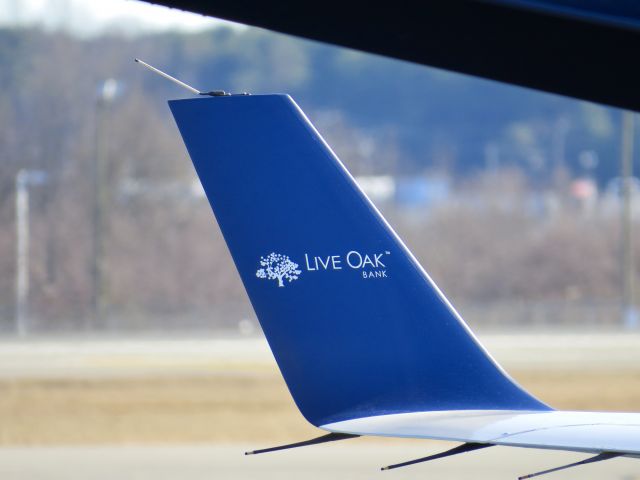 Dassault Falcon 2000 (N671PP) - Live Oak Bank Gulfstream G200 1/12/14