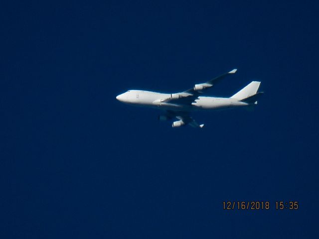 Boeing 747-400 (N713CK)