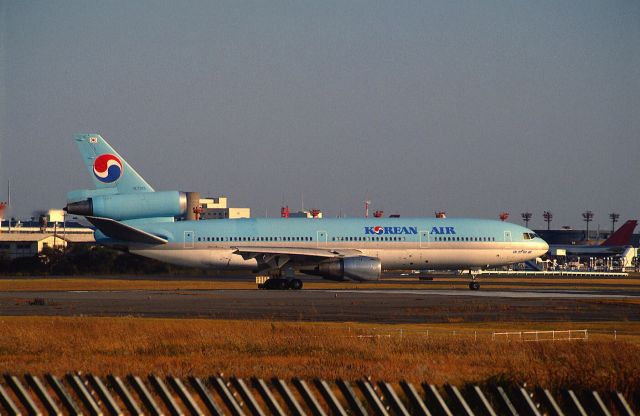 McDonnell Douglas DC-10 (HL7215) - Departure at Narita Intl Airport Rwy16 on 1988/11/12