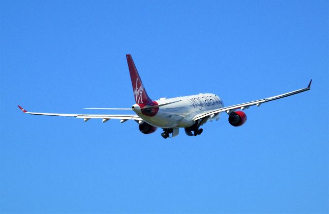 Airbus A330-200 (G-VWND)