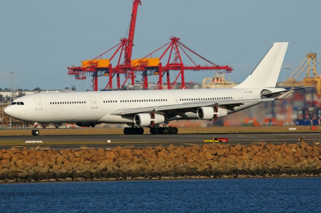 Airbus A340-300 (CS-TQM)