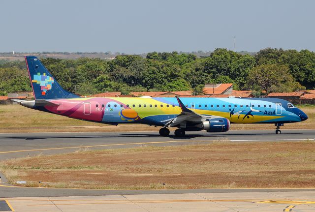 EMBRAER 195 (PR-AXH)