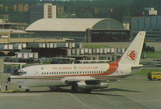 Boeing 737-200 (7T-VEQ) - scanned from postcardbr /air algiere