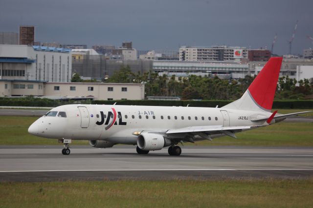 Embraer 170/175 (JA216J)