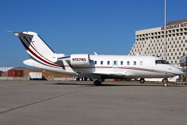 Canadair Challenger (N157NS)