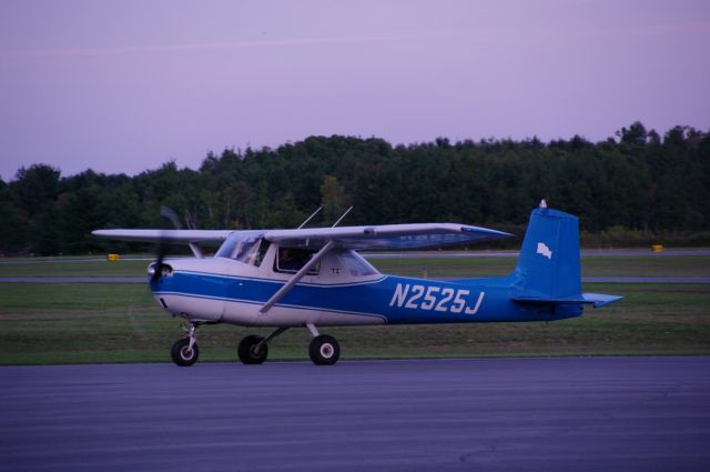 N2525J — - Cesna 152