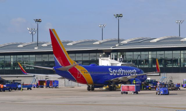 Boeing 737-700 (N715SW) - Southwest Airlines Boeing 737-7H4(WL) N715SW in Baltimore 