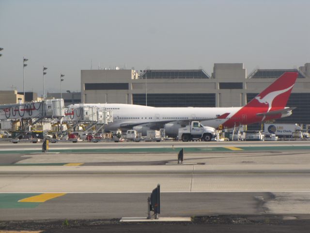 Boeing 747-400 (VH-OJJ)