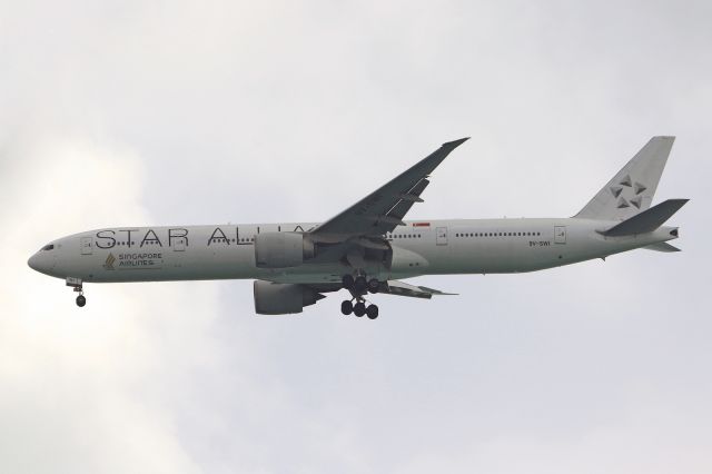 BOEING 777-300 (9V-SWI) - "Star Alliance" livery