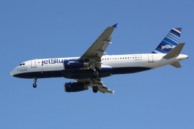 Airbus A320 (N793JB) - JetBlue Flight 341 "My Other Ride is a JetBlue E190" (N793JB) arrives at Sarasota-Bradenton International Airport following a flight from John F Kennedy International Airport