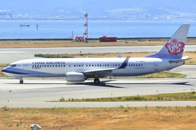 Boeing 737-800 (B-18653)