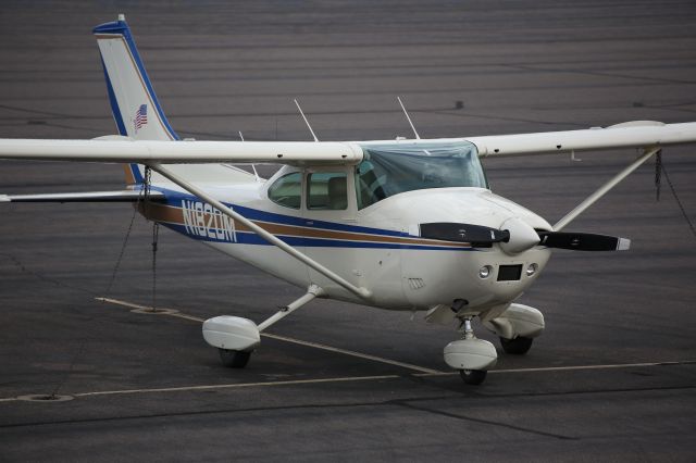 Cessna Skylane (N182DM)