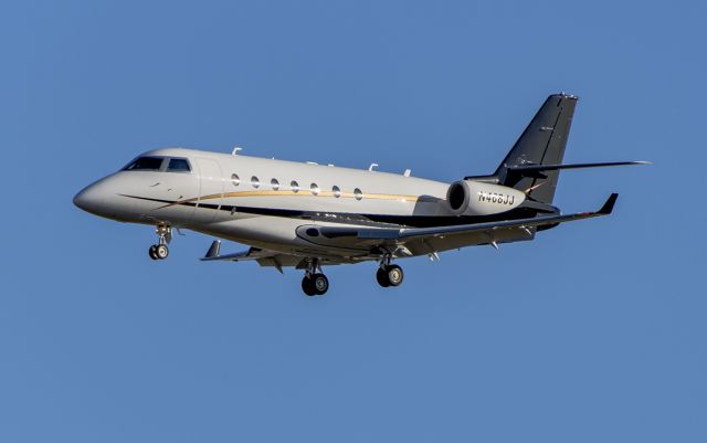 IAI Gulfstream G200 (N468JJ) - Rwy 02L arrival @KDPA.