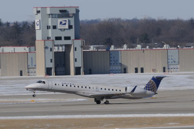 Embraer ERJ-145 (N26141)