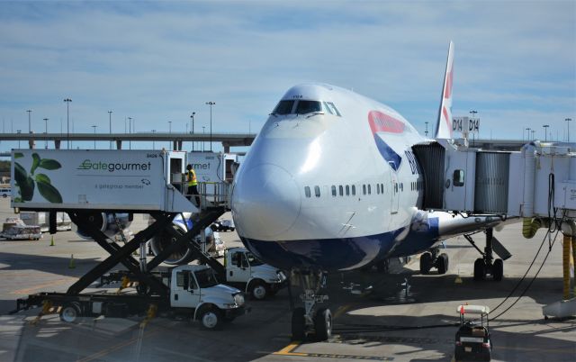 Boeing 747-200 —