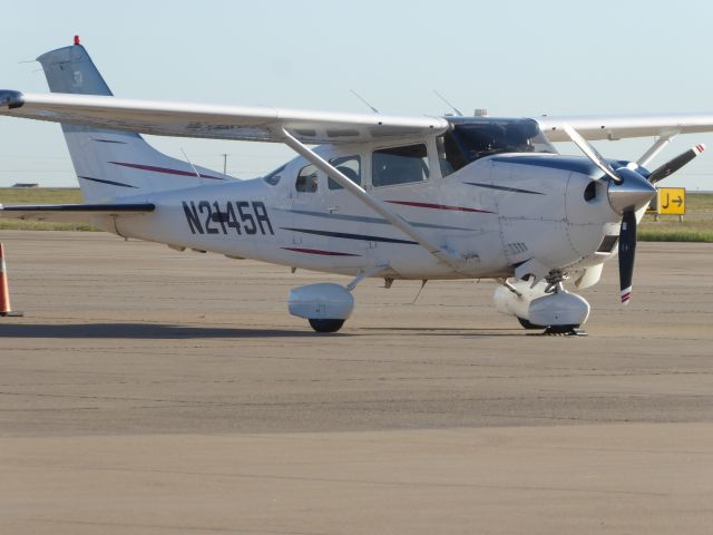Cessna 206 Stationair (N2145R)