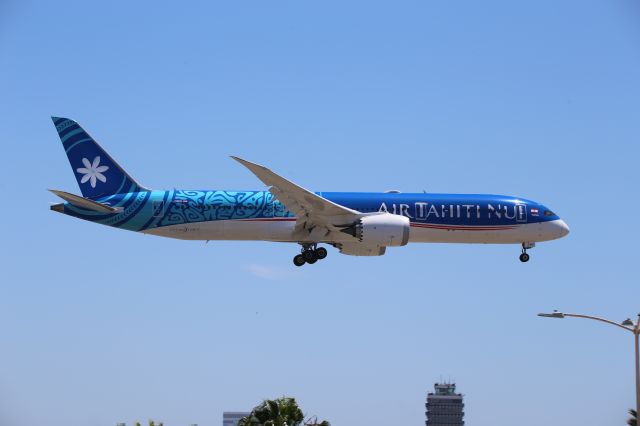 Boeing 787-9 Dreamliner (F-ONUI)