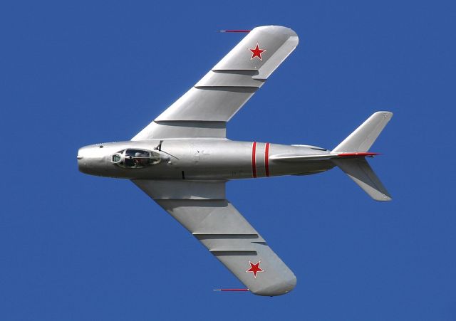 MIKOYAN MiG-17 (N217SH)