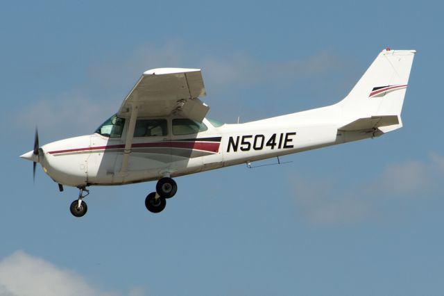 Cessna Skyhawk (N5041E) - August 2013