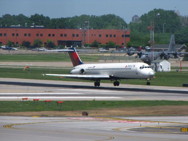 McDonnell Douglas DC-9-50 (N670MC)