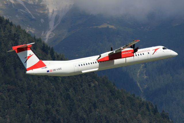 de Havilland Dash 8-400 (OE-LGC)