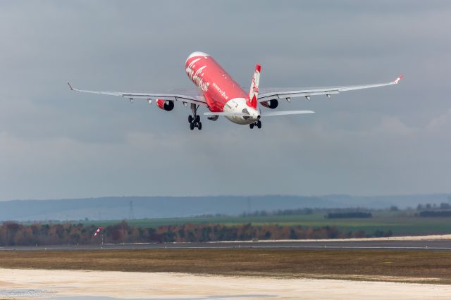 Airbus A330-300 (HS-XTA)