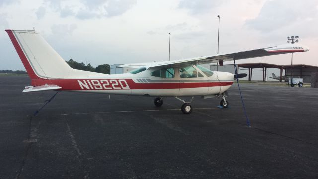 Cessna Cardinal (N1922Q)