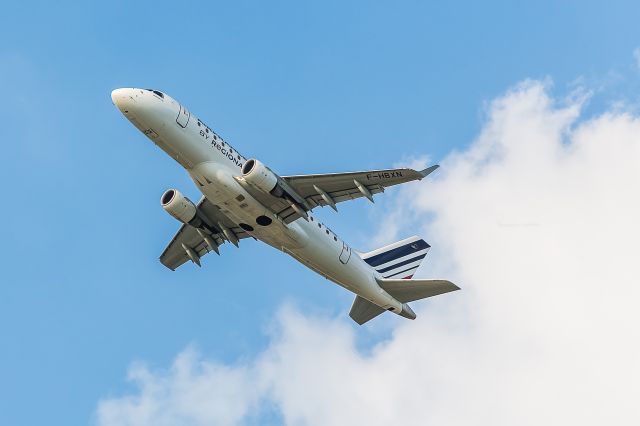 Bombardier CRJ-1000 (F-HBXN)