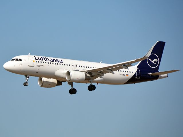 Airbus A320 (D-AIWG) - Kystvejen RWY22L