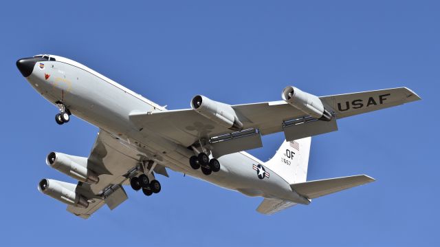 Boeing C-135B Stratolifter (61-2667) - USAF Boeing WC-135W "Constant Phoenix," assigned to the 45th Reconnaissance Squadron, on final for RWY 17L at Colorado Springs Airport