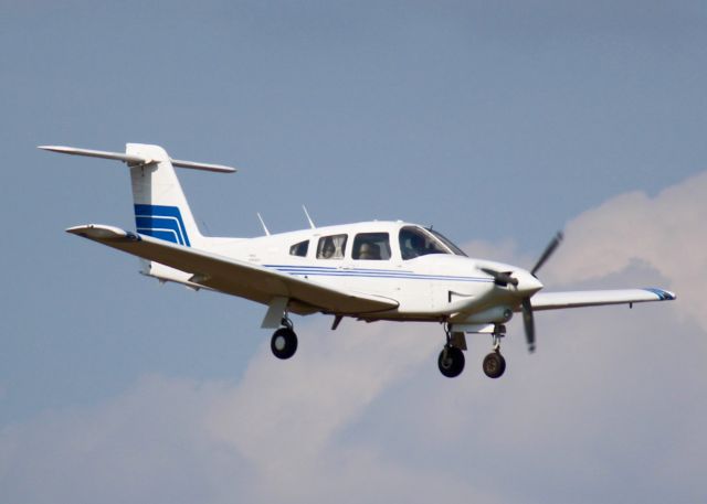 Piper Cherokee (N8106A) - At Downtown Shreveport. 1979 Piper PA-28RT-201T Turbo Arrow IV Cherokee 