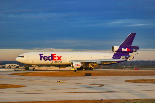 Boeing MD-11 (N580FE)