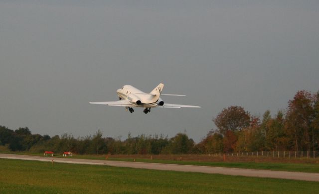 Dassault Falcon 10 (N840GL)