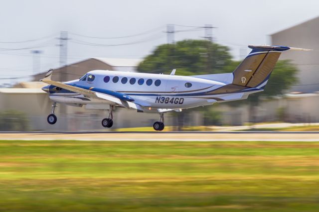 Beechcraft Super King Air 350 (N384GD)