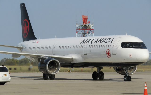 Airbus A321 (C-GJWD) - *****SELECT FULL FOR HD*****br /br /br /br /br /br /Air Canada A321 arriving at BUF for the Blue Jays.br /br /br /br /br /br /******SELECT FULL FOR HD******