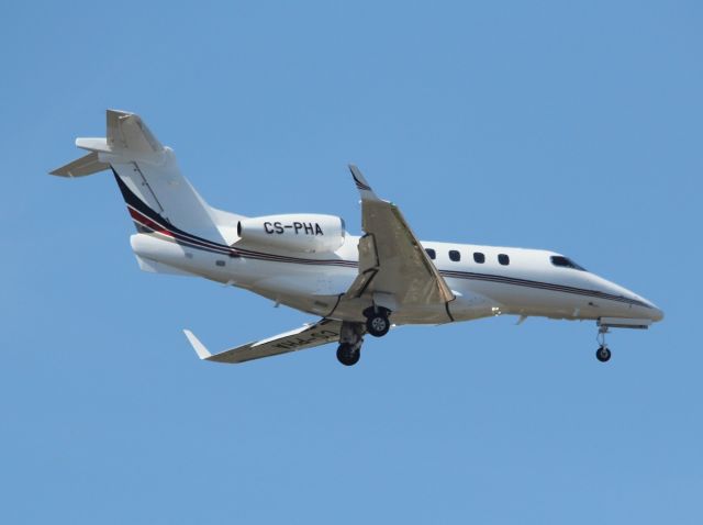 Embraer Phenom 300 (CS-PHA) - 21 aout 2015