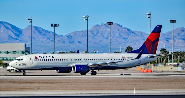 Boeing 737-900 (N809DN) - N809DN Delta Air Lines 2013 Boeing 737-932(ER) - cn 31915 / 4704 "The Spirit of Seattle" - Las Vegas - McCarran International Airport (LAS / KLAS)br /USA - Nevada March 24, 2017br /Photo: Tomás Del Coro