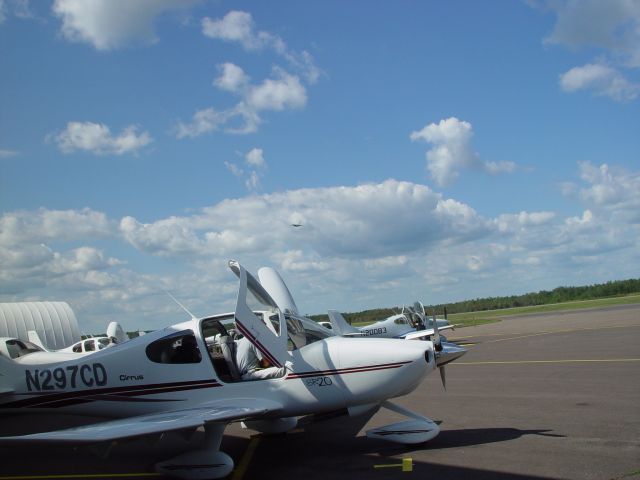 Cirrus SR-20 (N297CD) - Cirrus Line  DLH