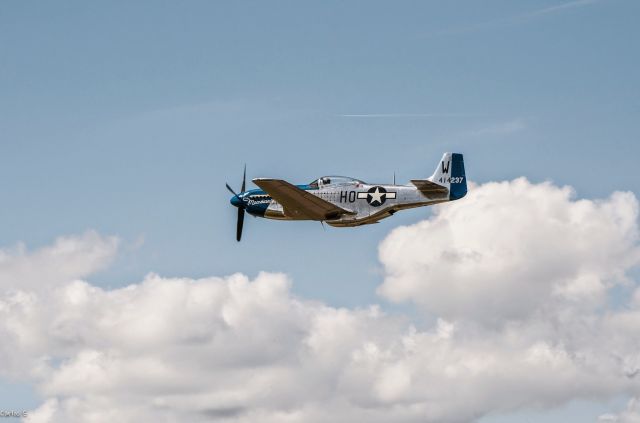 North American P-51 Mustang (F-AZXS) - Air14 - Suisse