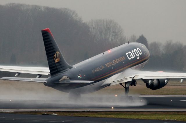 Airbus A310 (JY-AGQ)