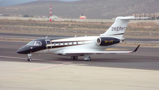 Embraer Legacy 550 (9H-LPZ)