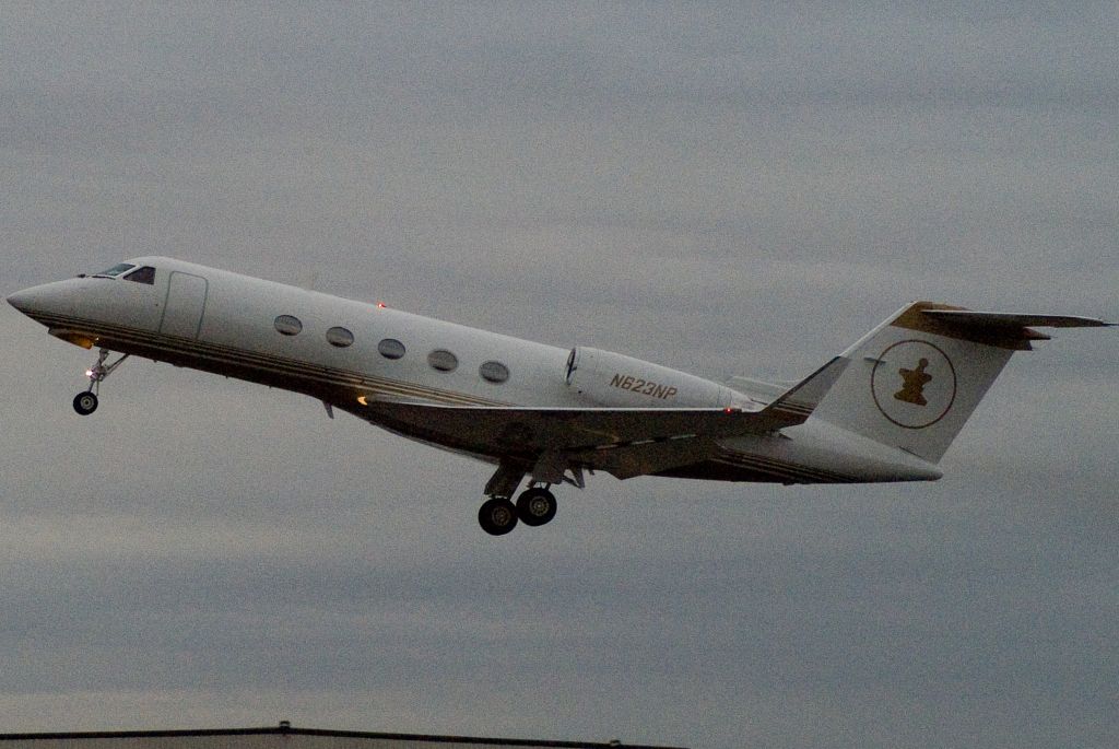 Gulfstream Aerospace Gulfstream 3 (N623NP) - Gulfstream III dep KOXC