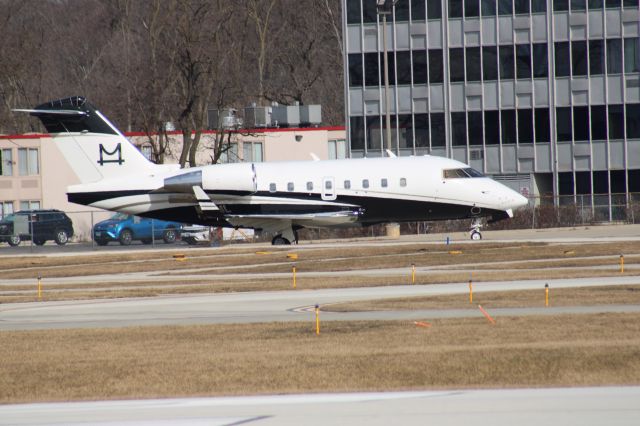 Canadair Challenger (N73ML)