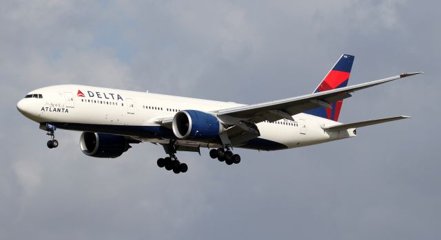 BOEING 777-200LR (N702DN) - "The Spirit of Atlanta" Short Final To Rwy 16R