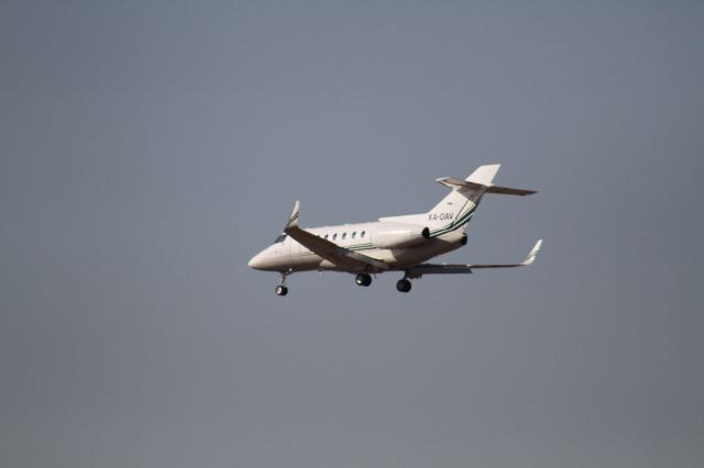 Hawker 800 (XA-AOV) - FINAL APPROACH 27 MMTJ